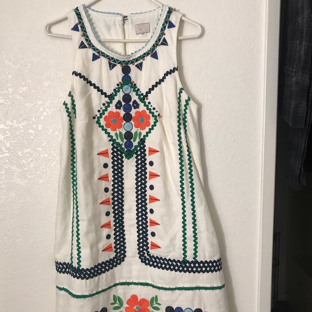 Embroidered Sleeveless White Dress